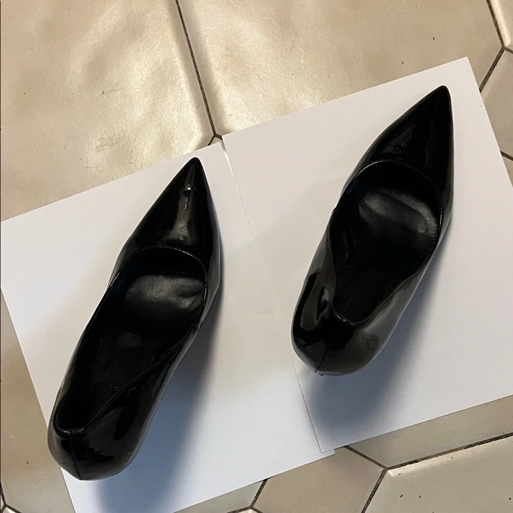 Black Patent Leather Heels made in Italy size 42. Worn. - Picture 3 of 13